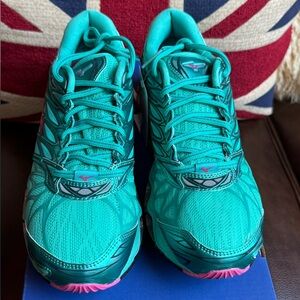 Mizuno Wave Prophecy 7 Size 8.5 BNIB